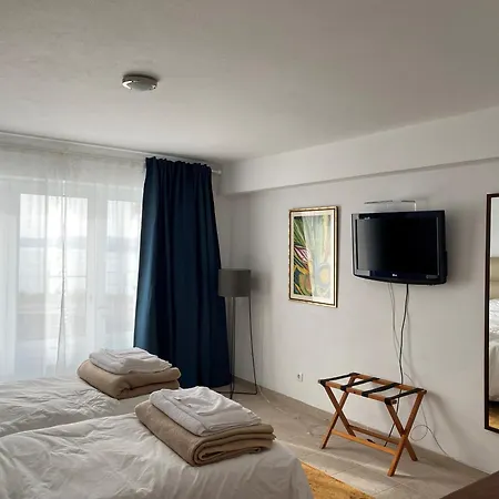 With Stunning Lagoon Views Nadadouro
