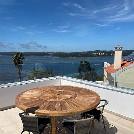 Вилла With Stunning Lagoon Views Nadadouro