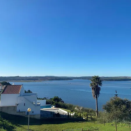 Вилла With Stunning Lagoon Views Nadadouro