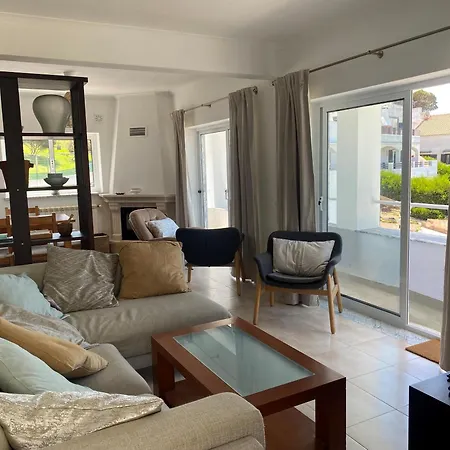 With Stunning Lagoon Views Nadadouro